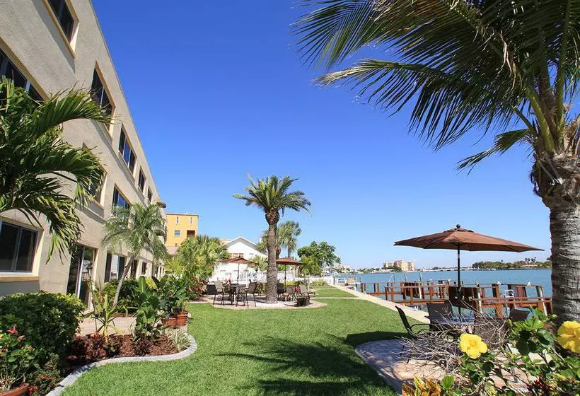 ホテル Westwinds Waterfront Resort