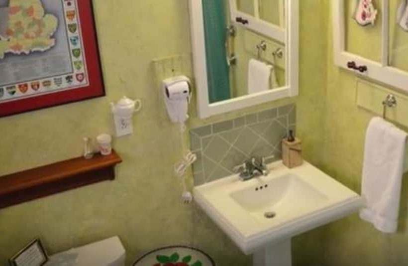 Little English Guesthouse B&b