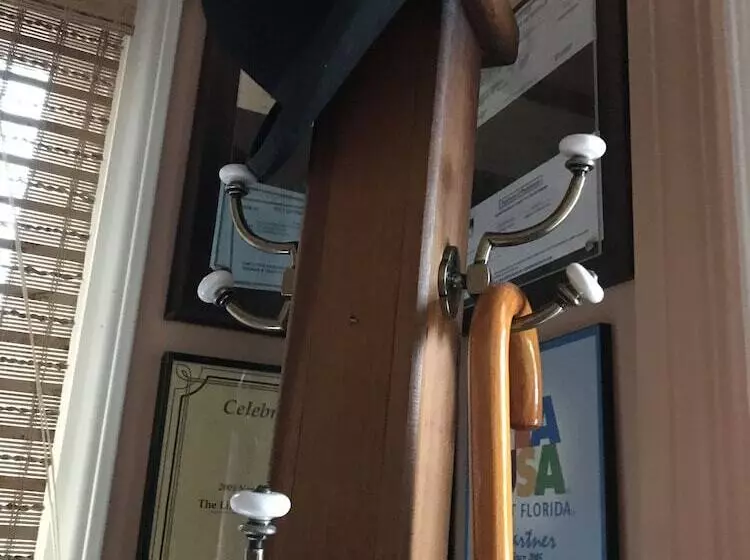 Little English Guesthouse B&b