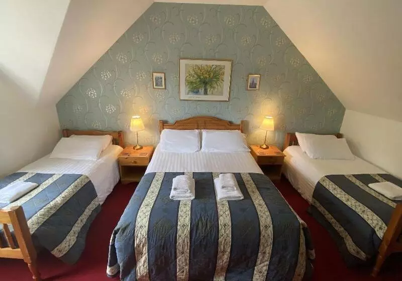 Majatalo Glenan Lodge Self Catering