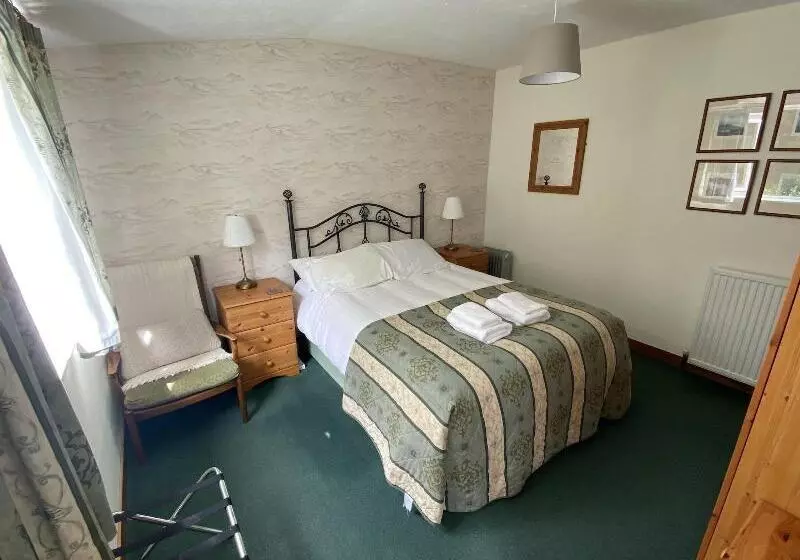 Majatalo Glenan Lodge Self Catering