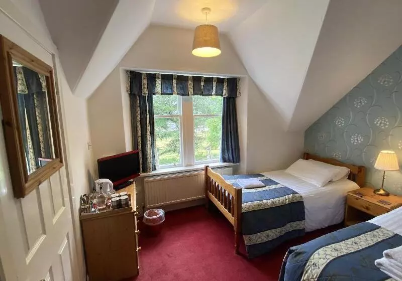 Majatalo Glenan Lodge Self Catering