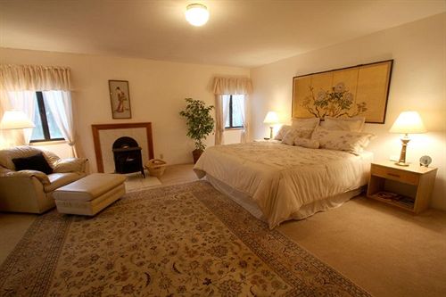 膳宿费 Halana Lodge