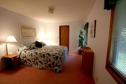 膳宿费 Halana Lodge