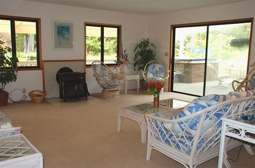 膳宿费 Halana Lodge