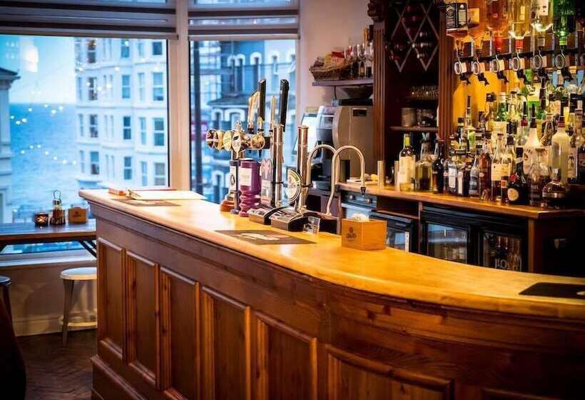 פנסיון Mereside