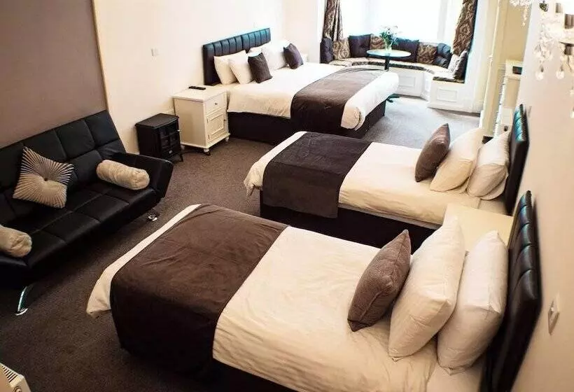 بنسيون Mereside