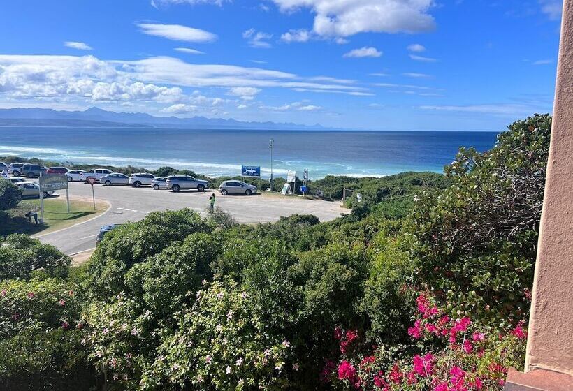 פנסיון The Robberg Beach Lodge   Lion Roars Hotels & Lodges