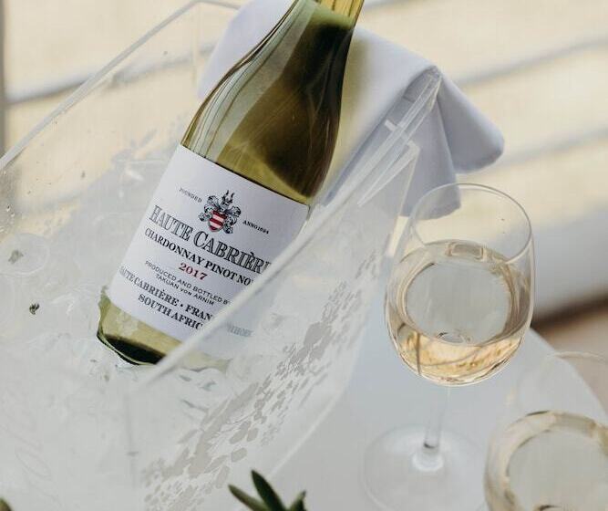 פנסיון The Robberg Beach Lodge   Lion Roars Hotels & Lodges