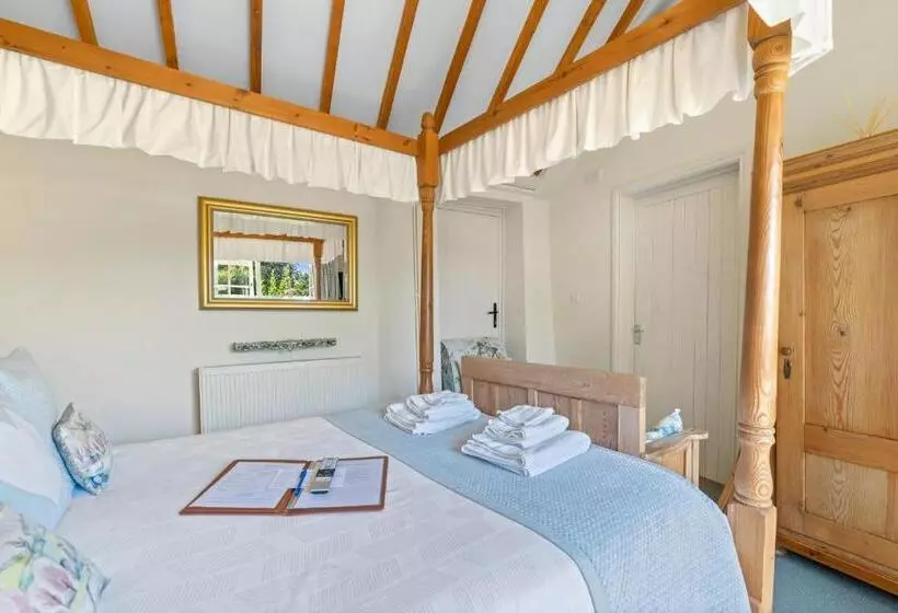 Pensió Guiting Guest House