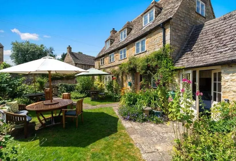 Pensió Guiting Guest House