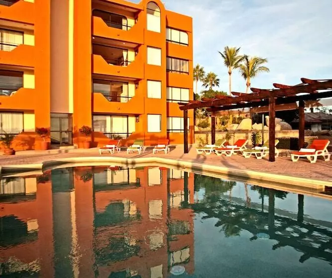 Sunrock Hotel and Suites