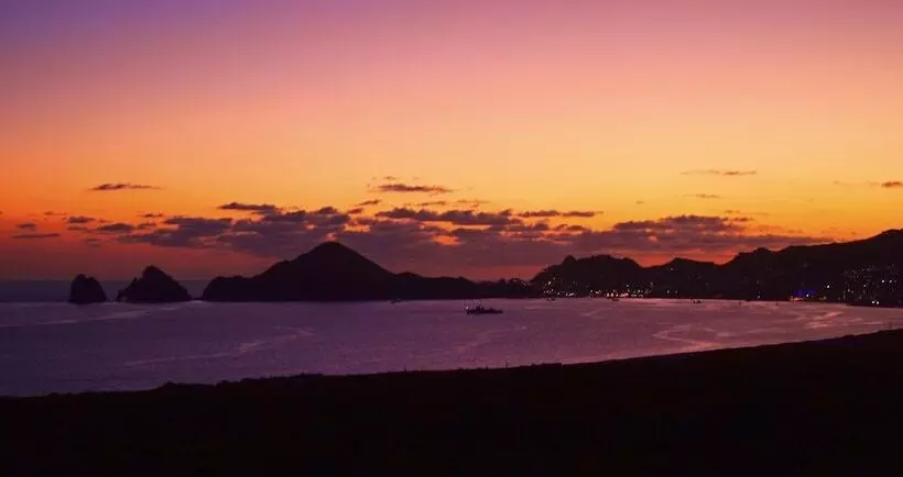 Sunrock Hotel and Suites