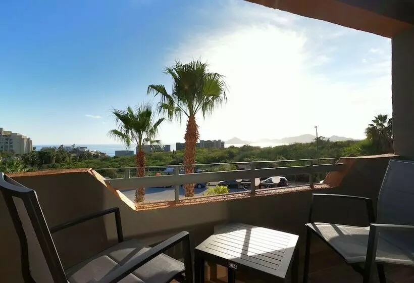 Sunrock Hotel and Suites