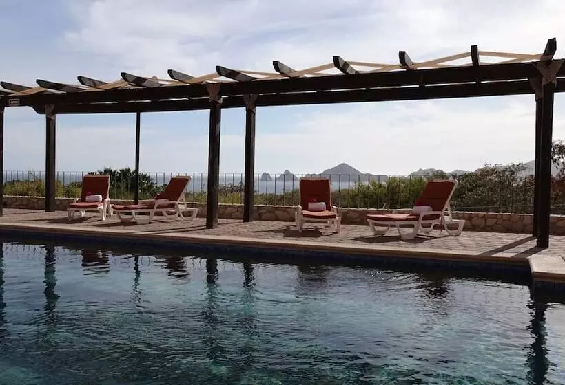 Sunrock Hotel and Suites