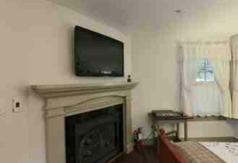 Wayside Inn Bed And Breakfast