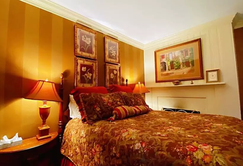 Wayside Inn Bed And Breakfast