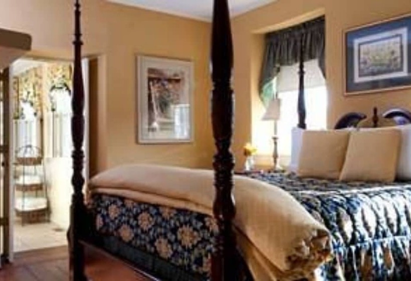 Wayside Inn Bed And Breakfast