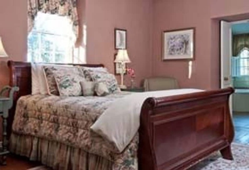 Wayside Inn Bed And Breakfast
