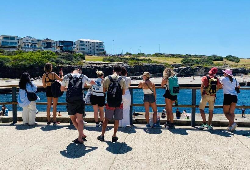 旅馆 The Pacific House