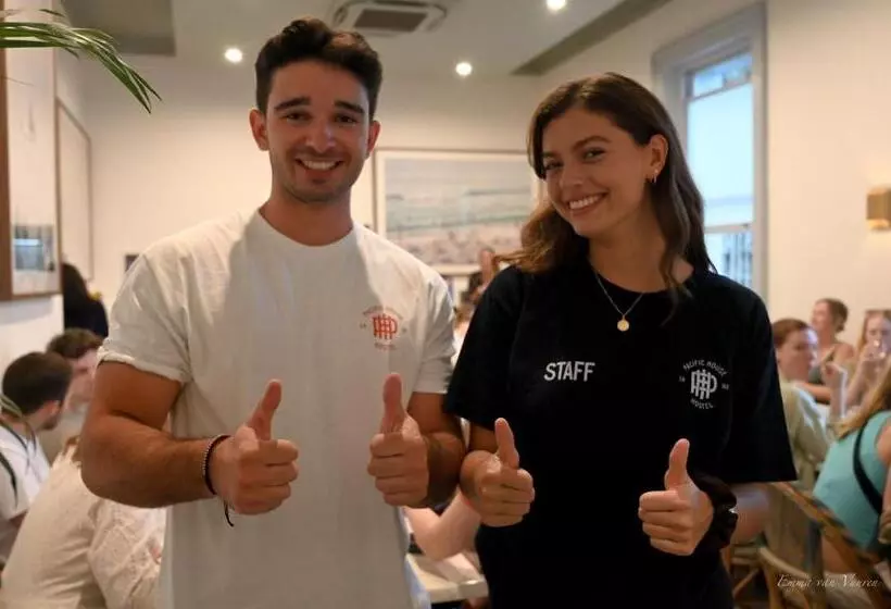 هاستل The Pacific House