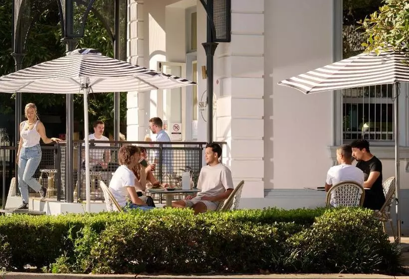 هاستل The Pacific House