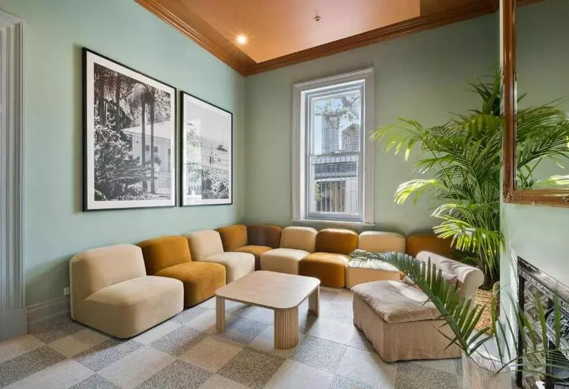 هاستل The Pacific House