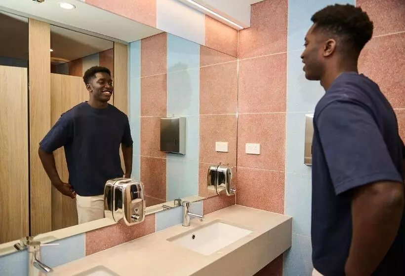 هاستل The Pacific House