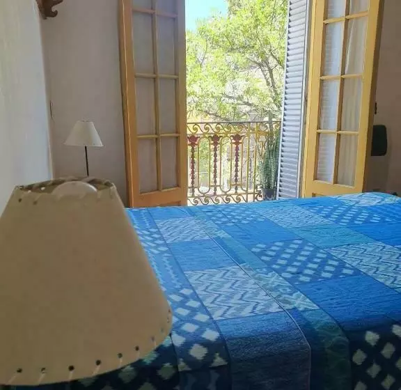 Hostel Morada Roots
