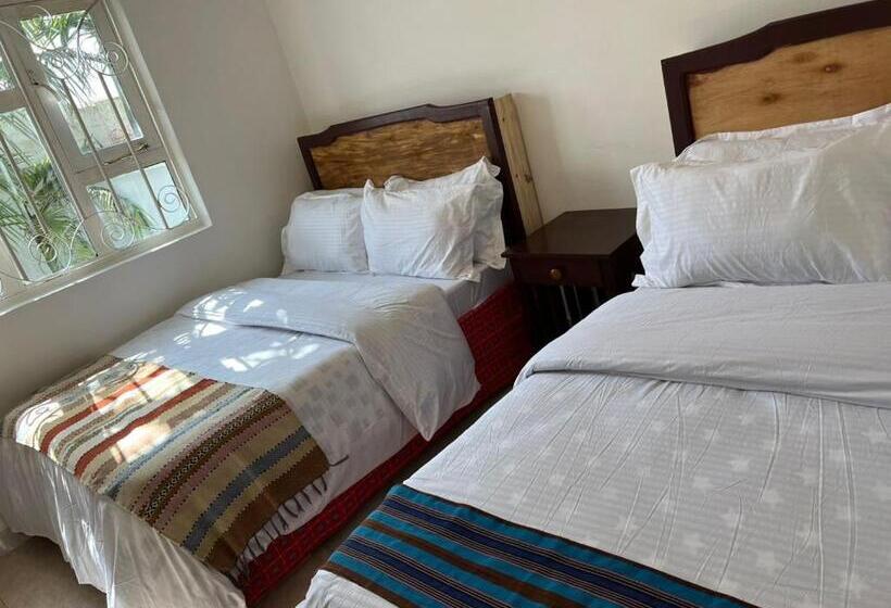 Отель Arushawest