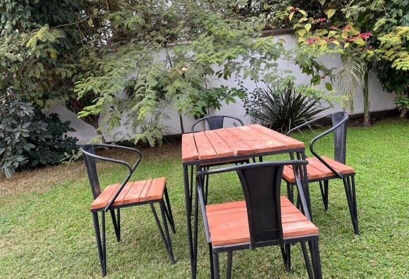 Отель Arushawest