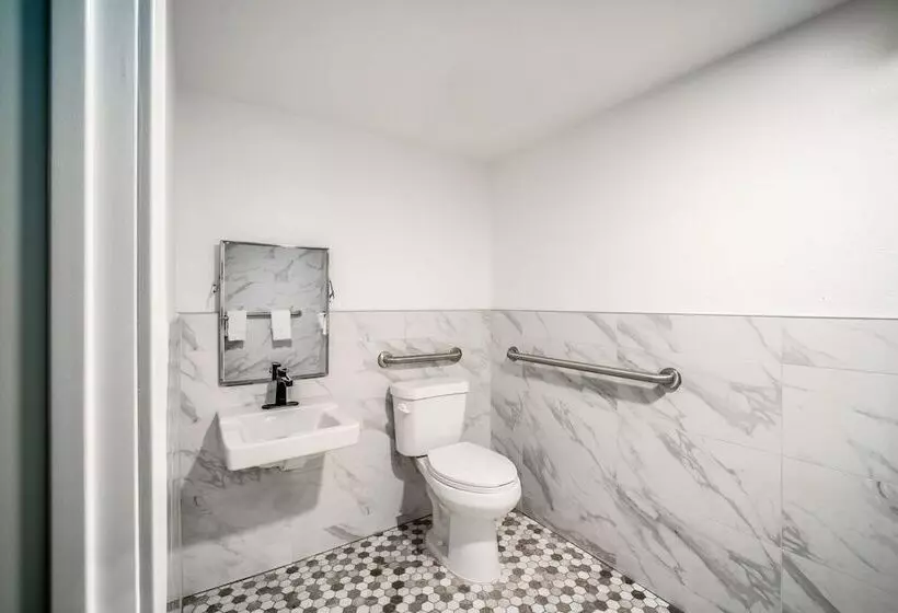 Hotelli Aspire Inn Studios & Spas