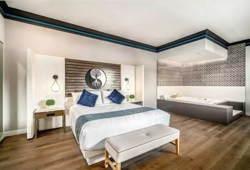 Hotelli Aspire Inn Studios & Spas