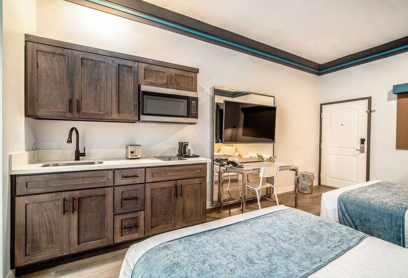 Отель Aspire Inn Studios & Spas