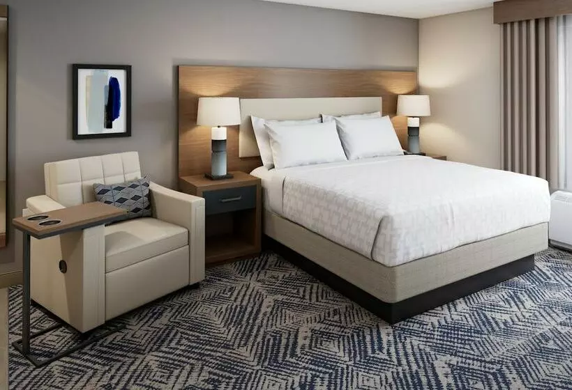 Hotelli Candlewood Suites Detroit Sterling Heights, An Ihg