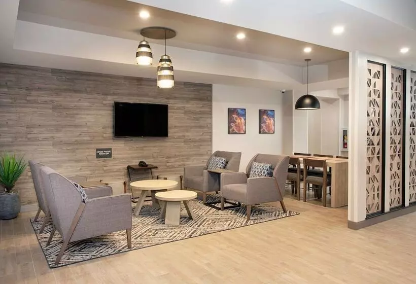 Hotelli Candlewood Suites Detroit Sterling Heights, An Ihg