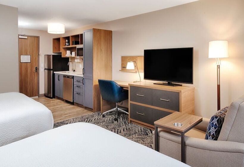 فندق Candlewood Suites Detroit Sterling Heights, An Ihg
