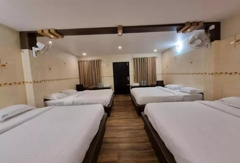 Hotelli Hk Grand Inn