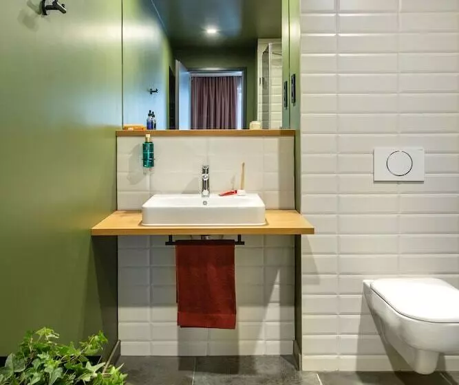 Hotelli Ipartment Berlin Airport