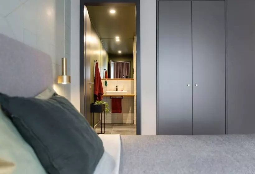 Hotelli Ipartment Berlin Airport