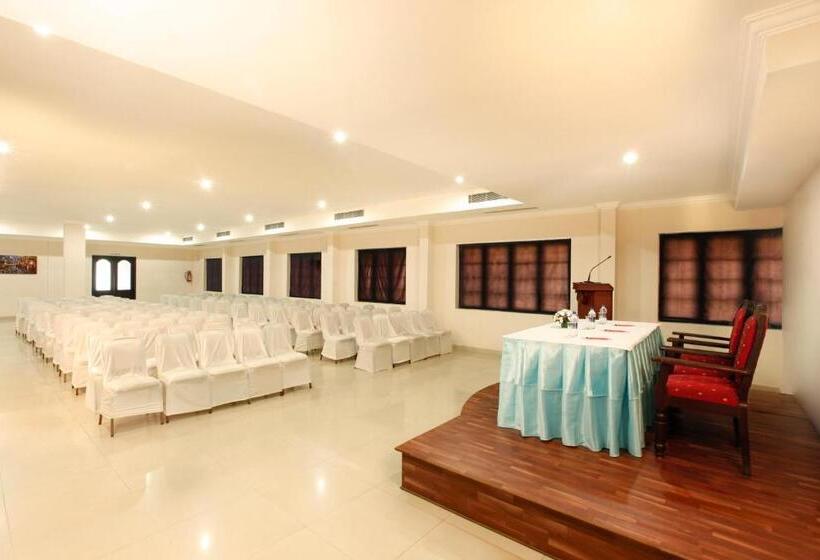 בית מלון כפרי K K Residency Payyanur