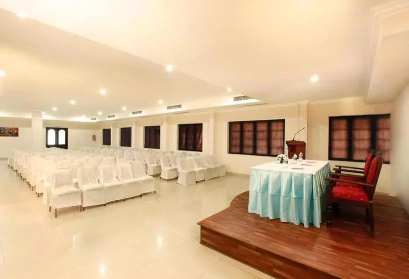 Hotelli K K Residency Payyanur