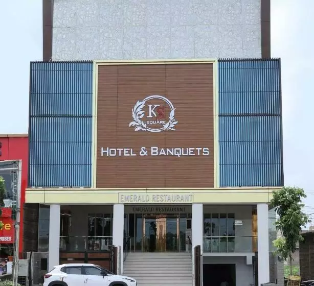 Hotelli Ks Square