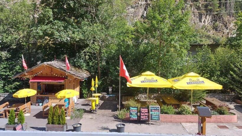 فندق Les Touristes