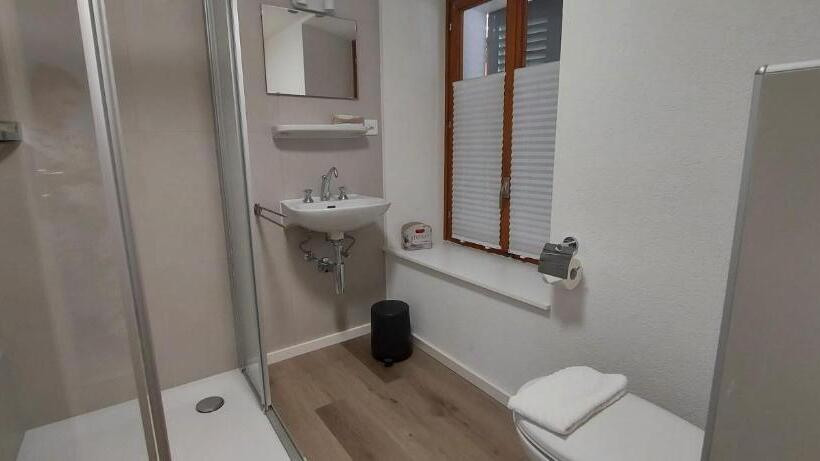 فندق Les Touristes