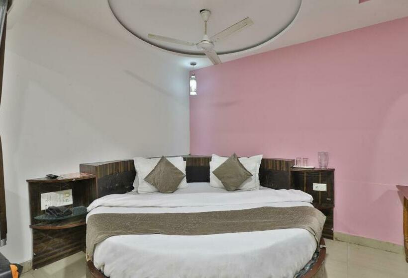 בית מלון כפרי Mukund Palace