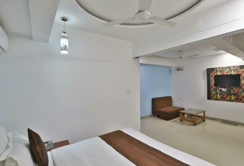 בית מלון כפרי Mukund Palace