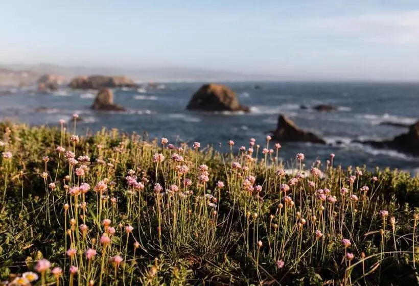 Hotelli Nicholson House At Beaujolais