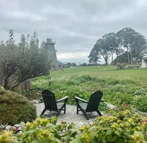 Hotelli Nicholson House At Beaujolais