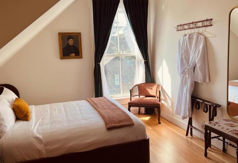 ホテル Nicholson House At Beaujolais